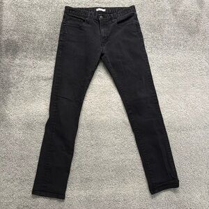 Black Uniqlo skinny jeans